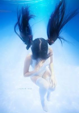 欧美霸气女生头像抽烟_剧情片免费高清观看