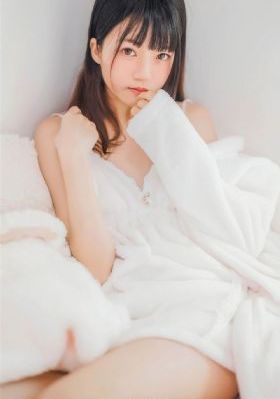 欧美荡妇自慰_BT种子下载